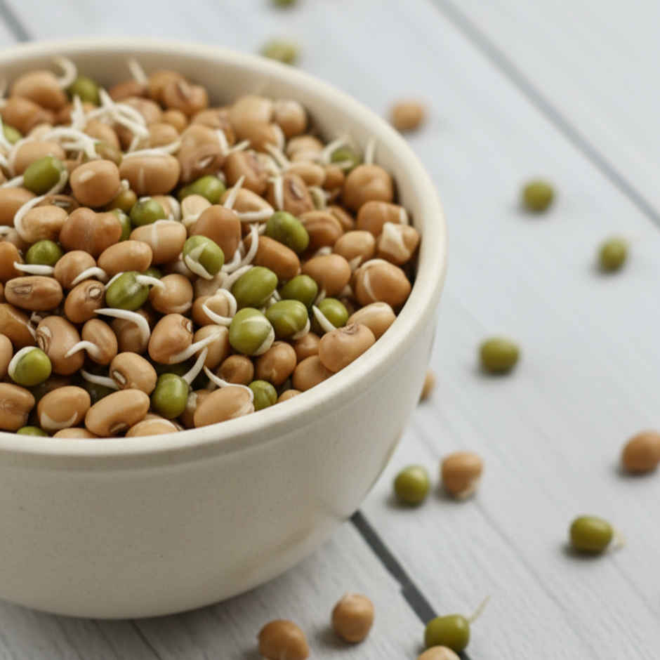 Moong & Moth Sprouts