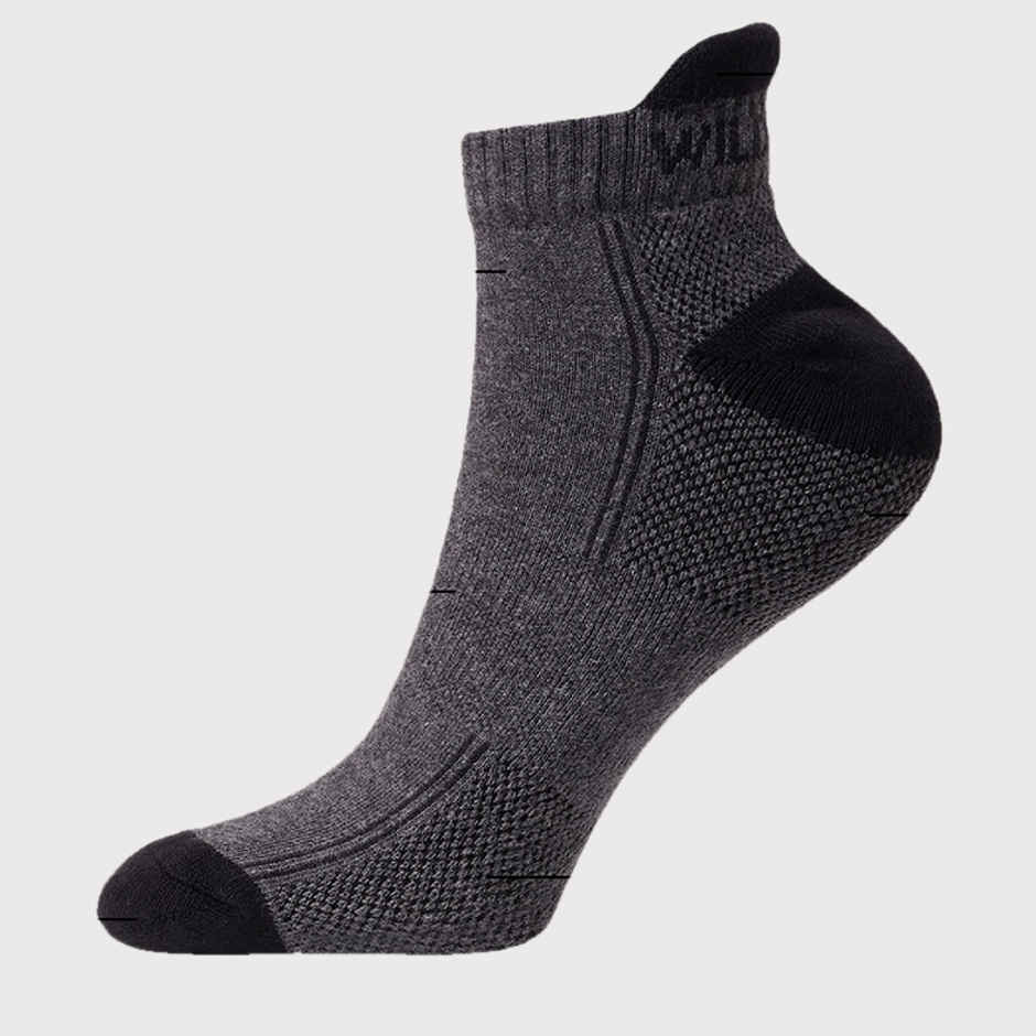 Wildcraft Patterned 78% Cotton, 20% Nylon, and 2% Elastane Low Ankle Socks | Assorted - Free Size