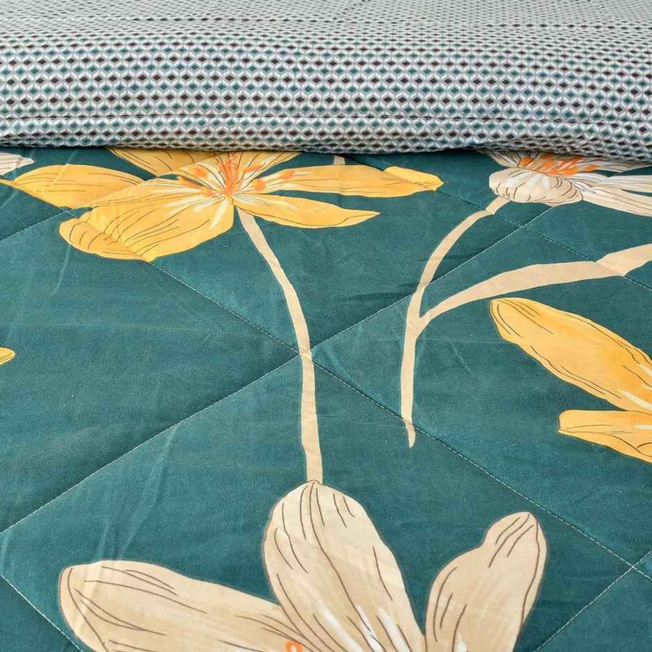 Florida King-Size Printed AC Comforter with 1 Bedsheet & 2 Pillow Cover Set - Green