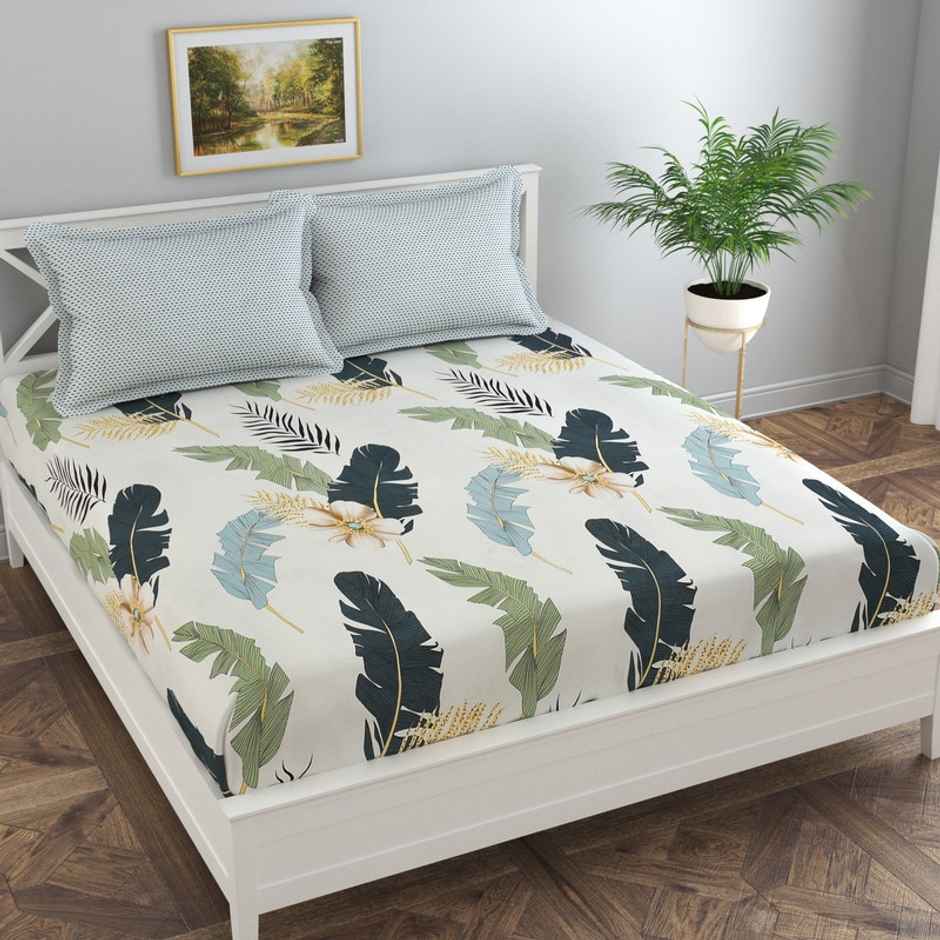 Florida Reeva Bedsheet for King Size Bed with Pillow Covers and Made of Poly-Cotton