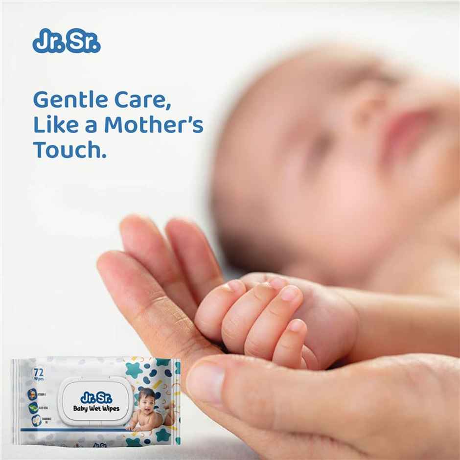 Jr. Sr. Baby Wipes Enriched with Vitamin E Aloe Vera and Chamomile Oil