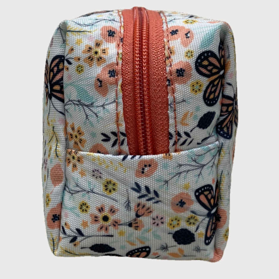 H M International Unisex Polyester 10 L Travel Pouch | Assorted - One Size