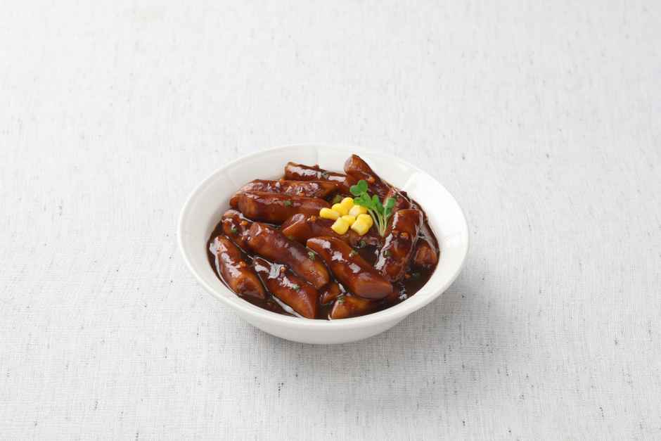 Yopokki Jjajang Topokki Rice Cake Bowl
