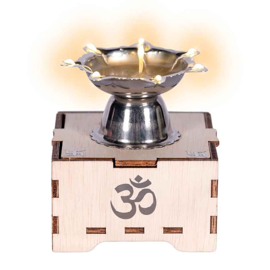 Niranjan Diya | Steel | Chandar