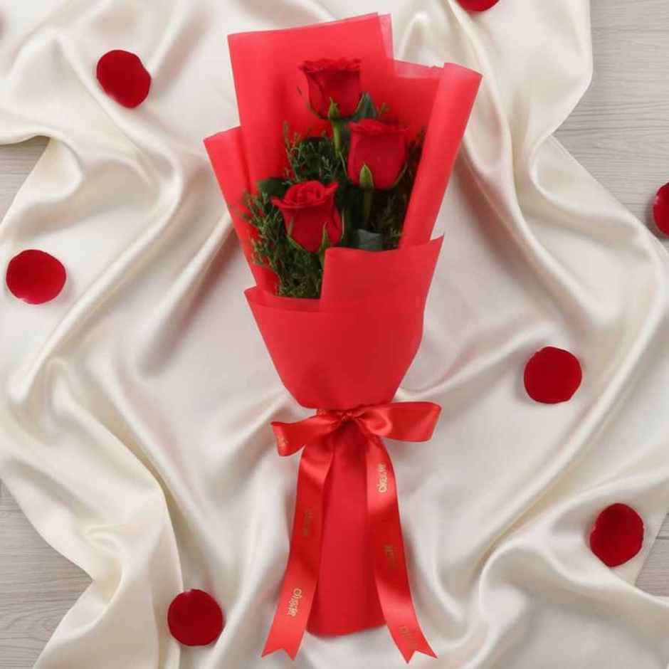 3 Red Rose Bouquet