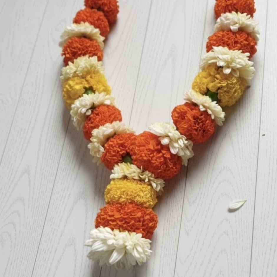 Pooja Garland