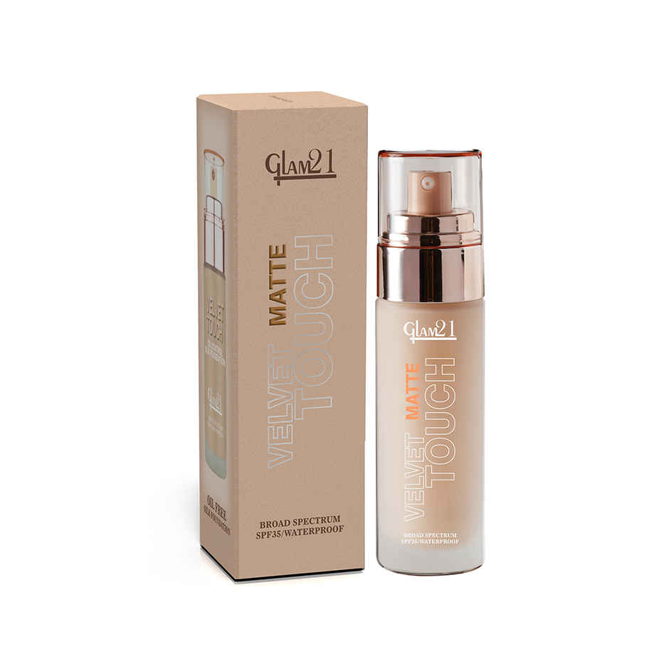 Glam21 Velvet Touch Oil Control Silk Foundation | Caramel