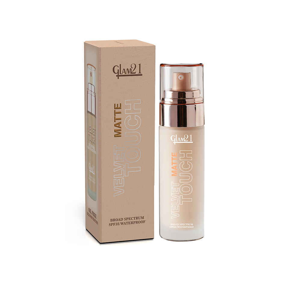 Glam21 Velvet Touch Oil Control Silk Foundation | Beige
