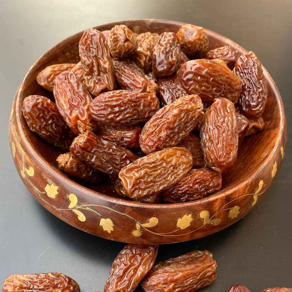Nutritious Dry Dates Red