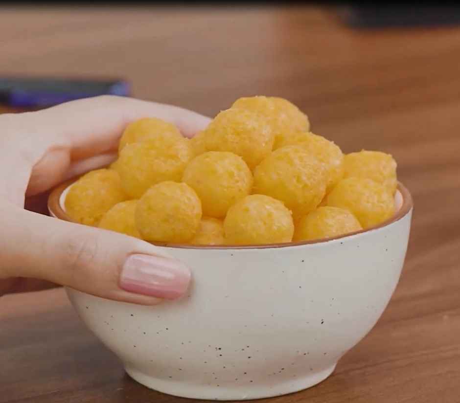 Haldiram's Whoopies Cheezi Balls Combo 