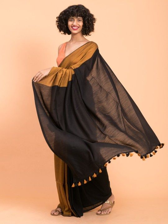 Suta Gold-Toned & Black Colourblocked Saree