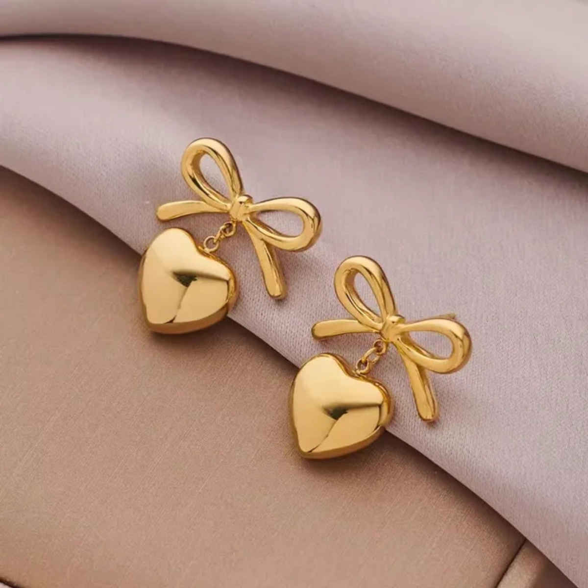 Estailo Fashion Wrap Me Love Earrings | E0003724 | Gold