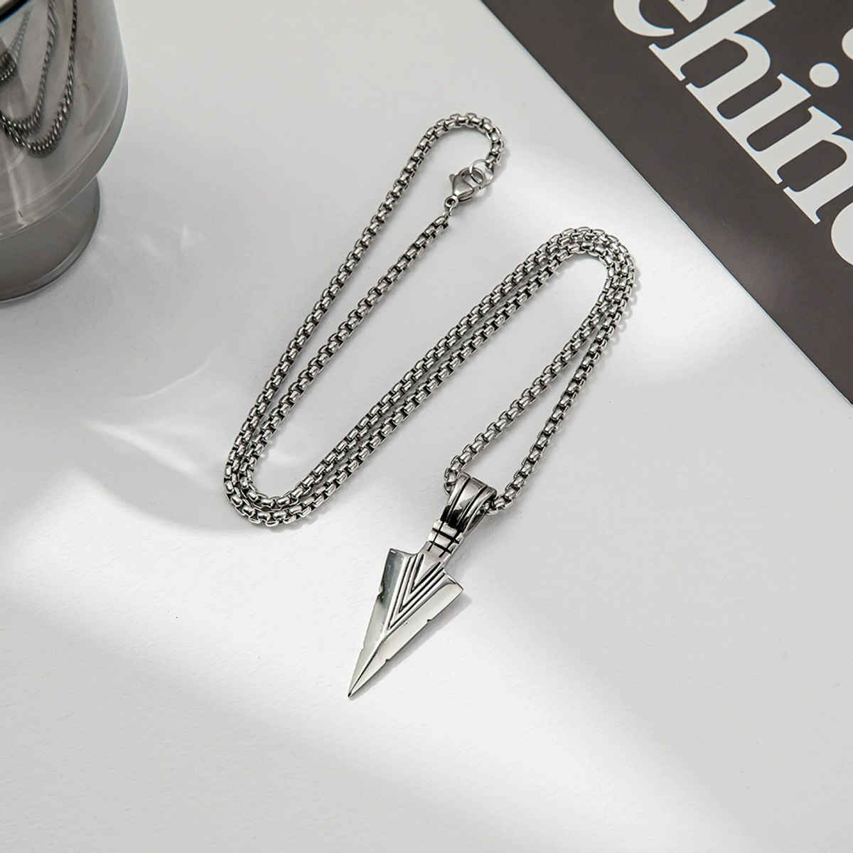 Estailo Fashion Classic Arrowhead Pendant Necklace for Men Bold Tribal Style | MN00016
