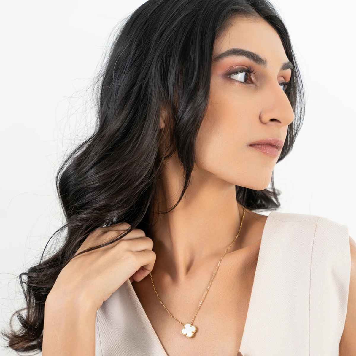 ZAISHA 18K Gold Plated Dainty Clover Pendant Necklace | Birthday | Anniversary | Valentines gift