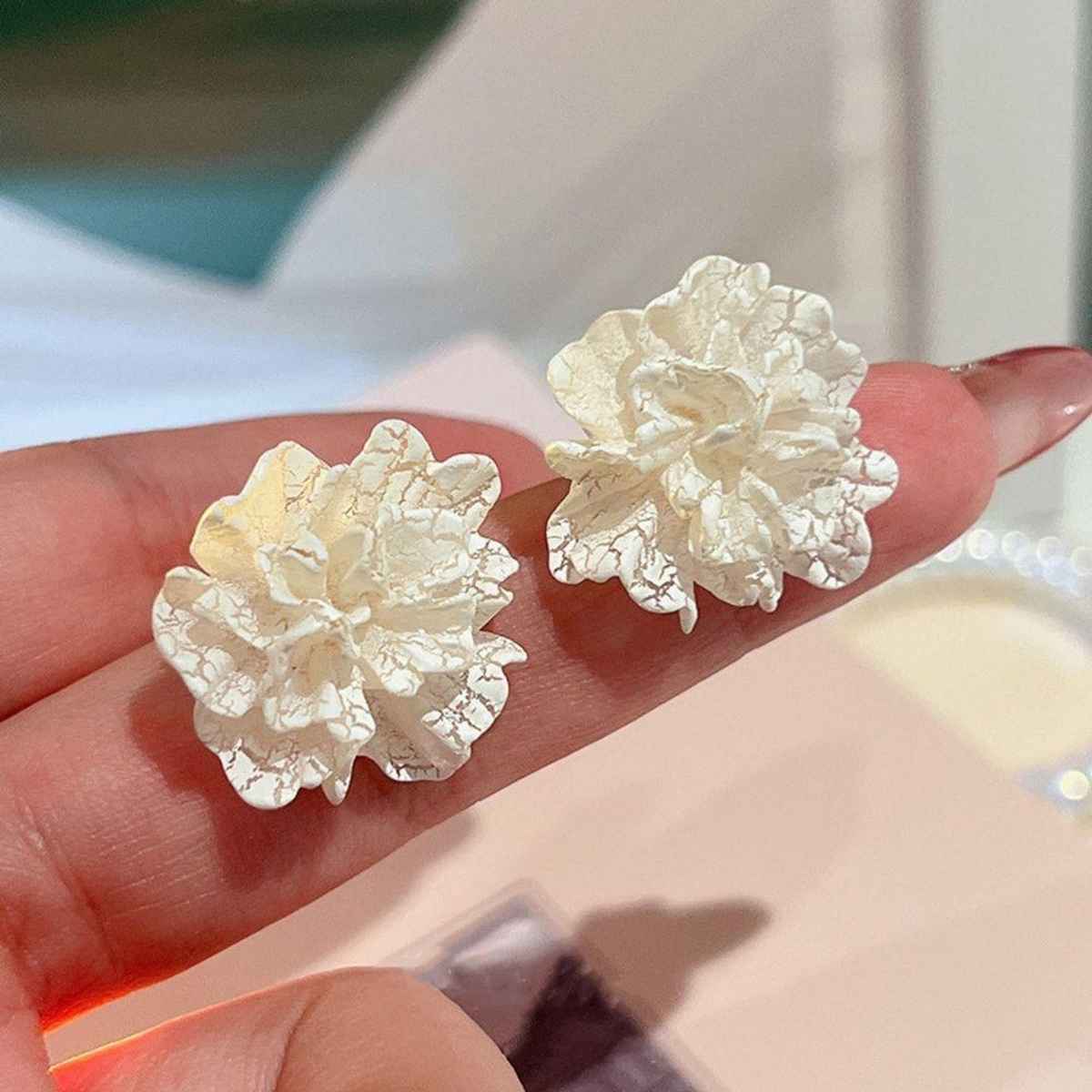 Estailo Fashion Women's Jewellery Earrings White Floral One Size | E0001200