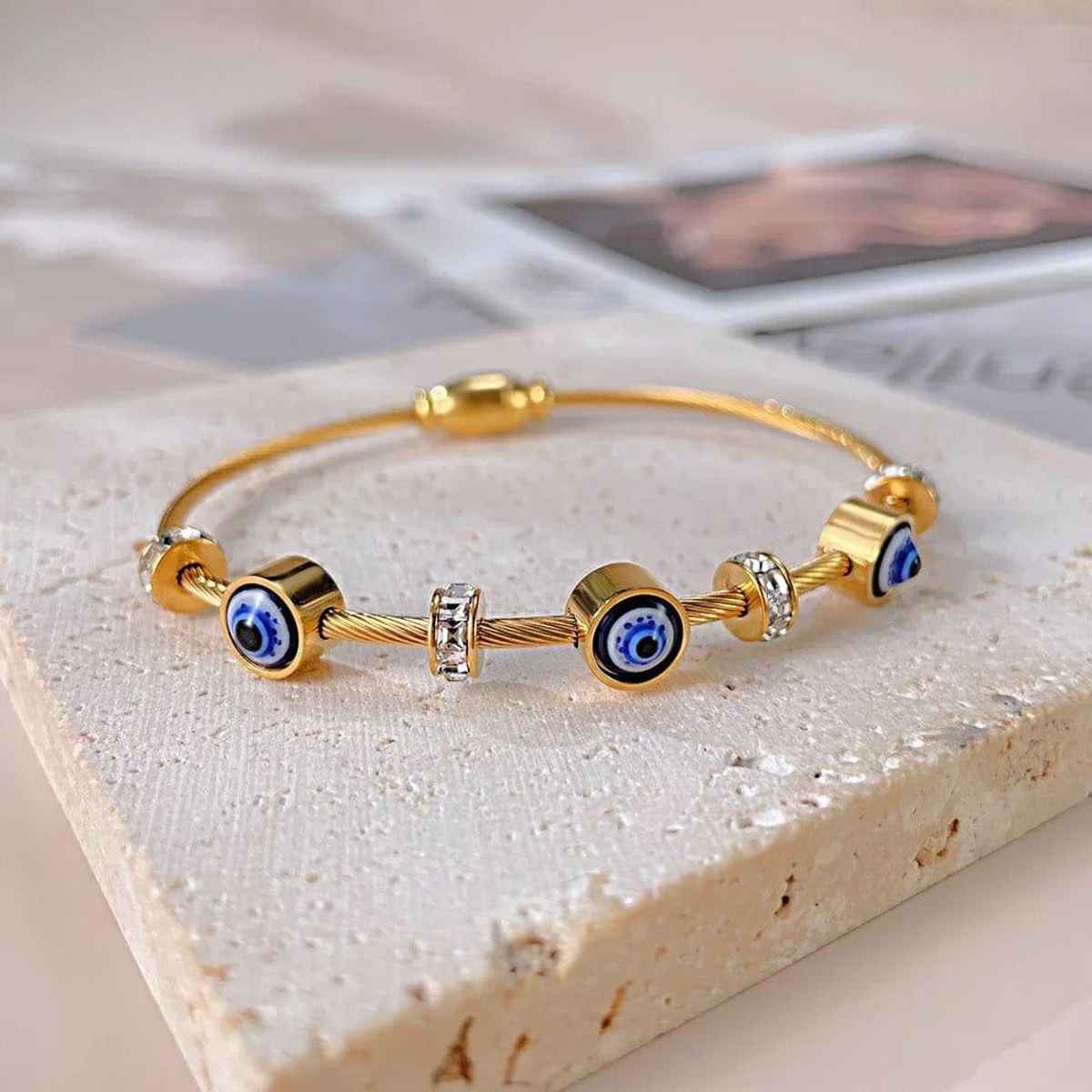 Estailo Fashion Cut The Crap Evil Eye Bracelet | B0000013 | Gold