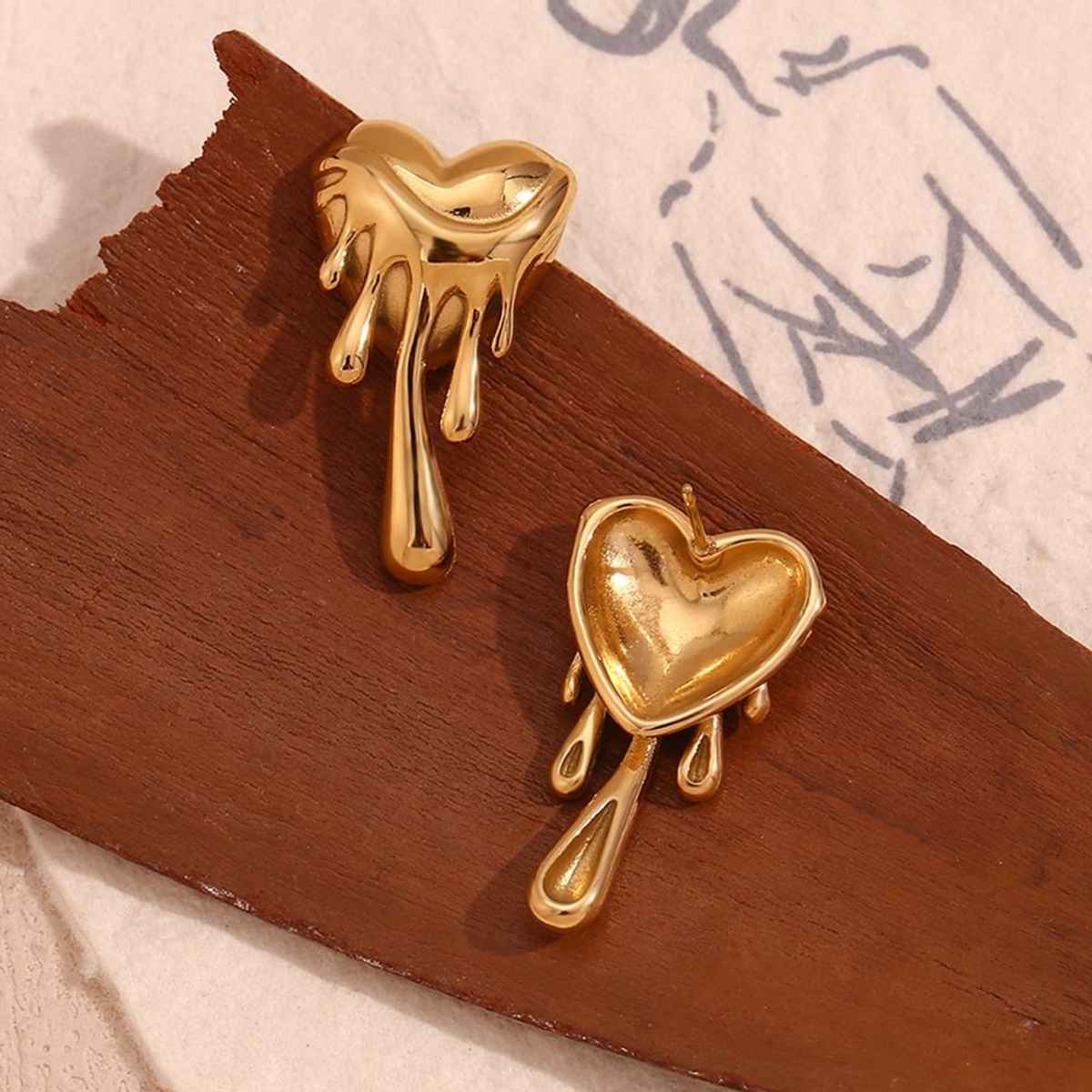 Beautynx Golden Melted Heart Earrings | Gold | BNX-EAR-0070
