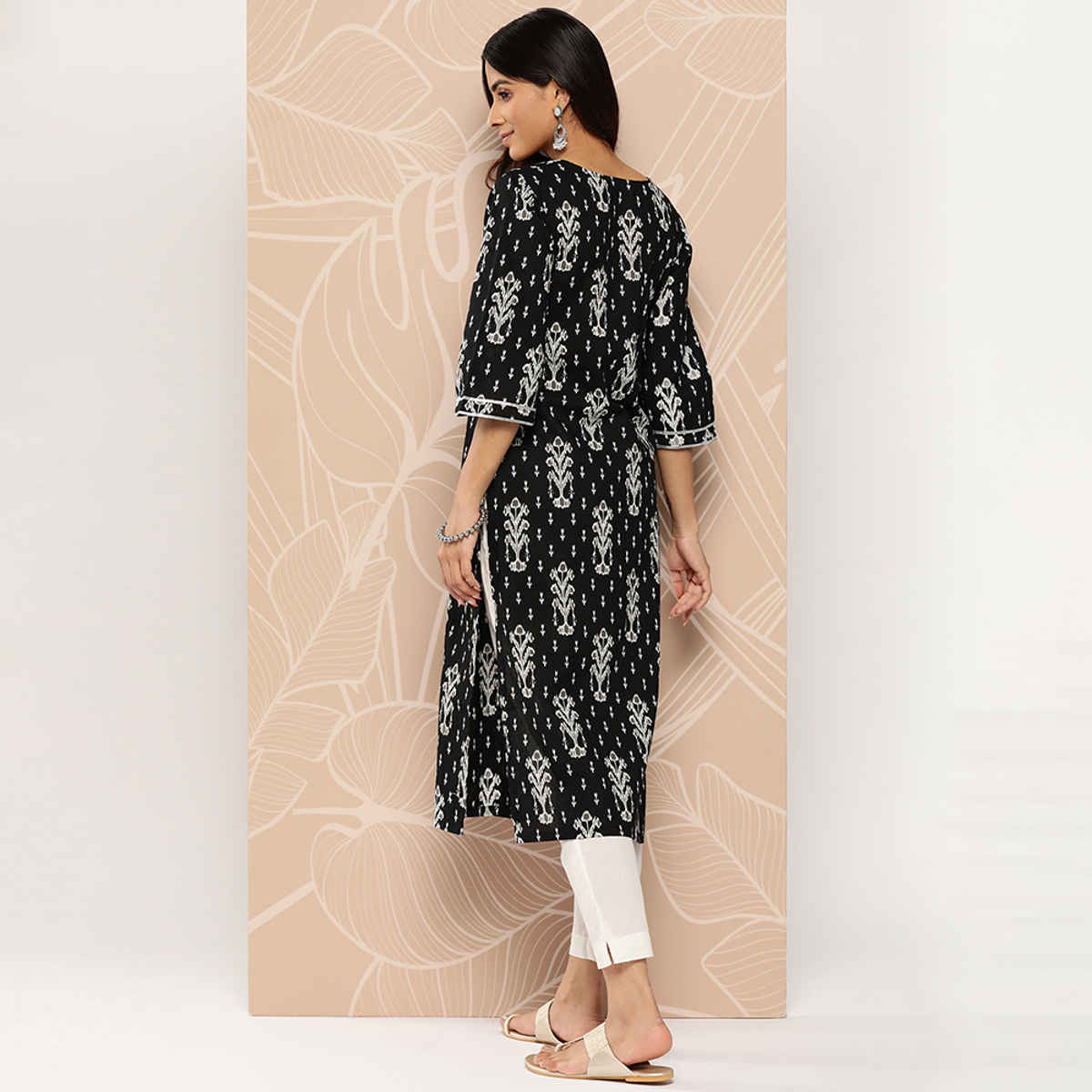 Libas Women Black Cotton Mirror Embroidered Detail Ethnic Straight Kurta - 26185L