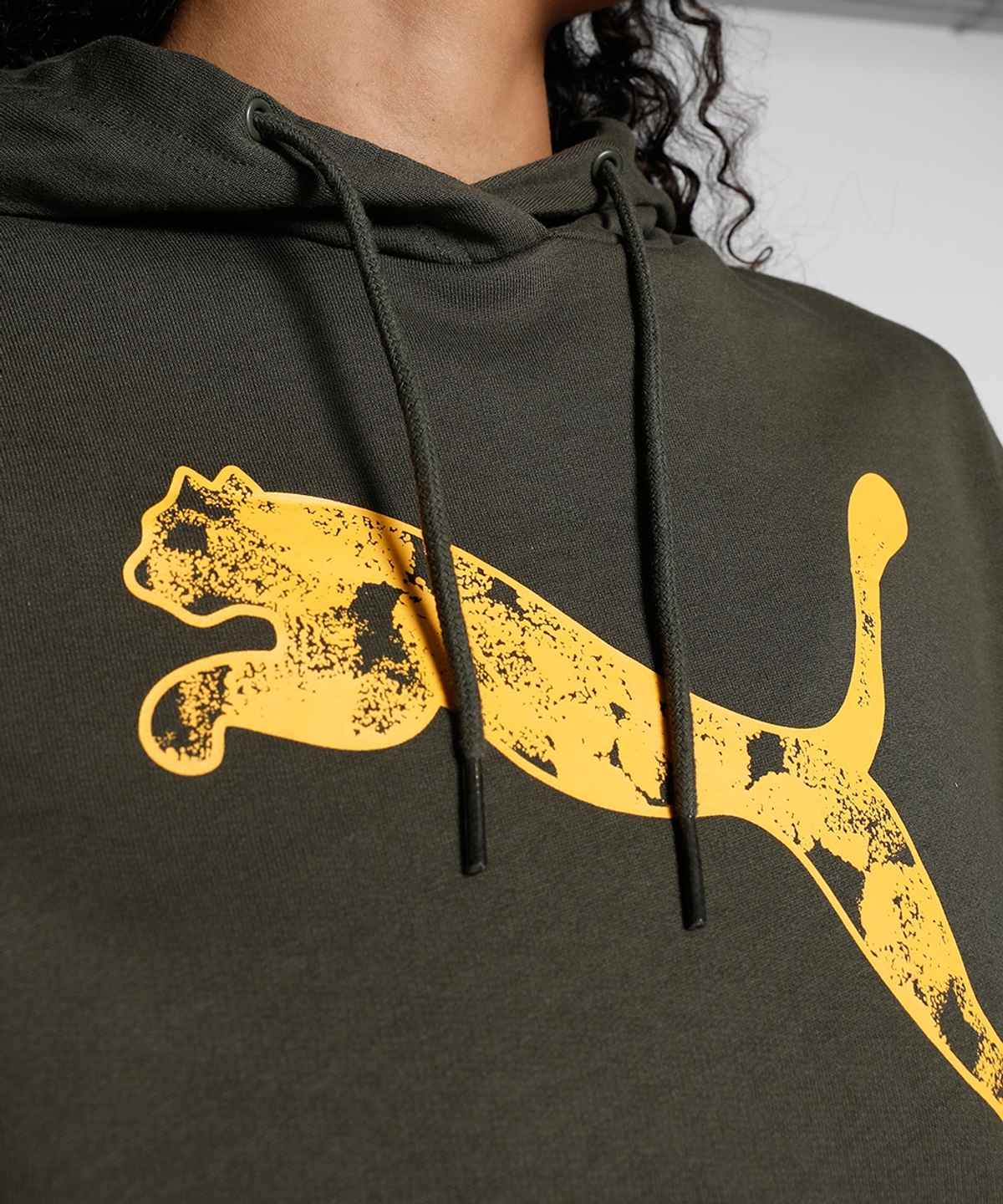 Puma Graphic Women's Regular Fit Hoodie | Green | L