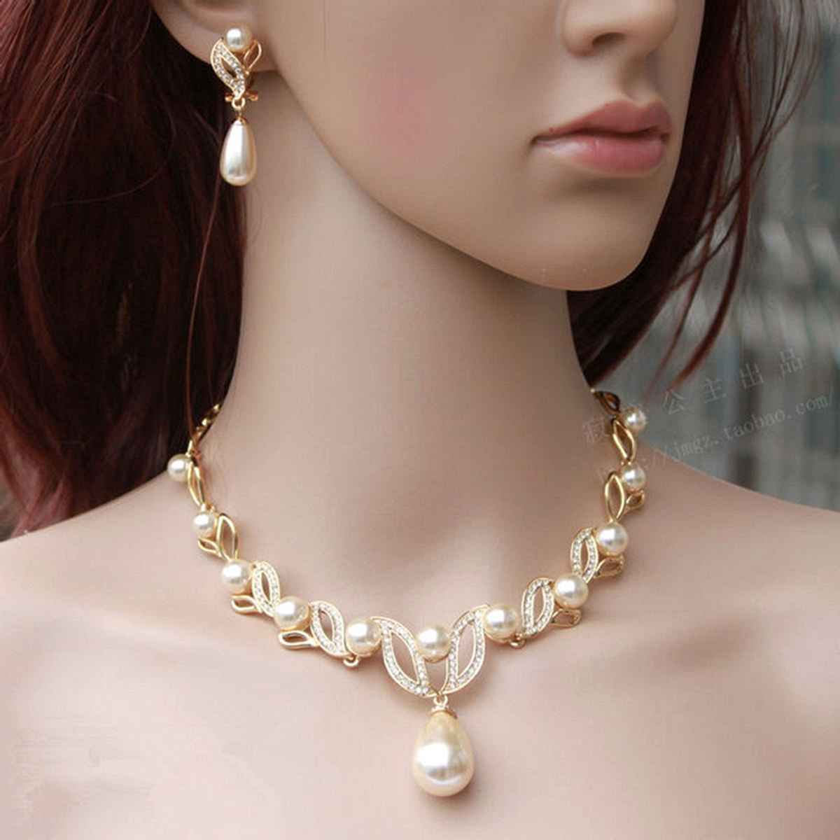 Shining Diva Fashion Latest Stylish Design Gold Plated Pearl Necklace Set for Women | 15121s