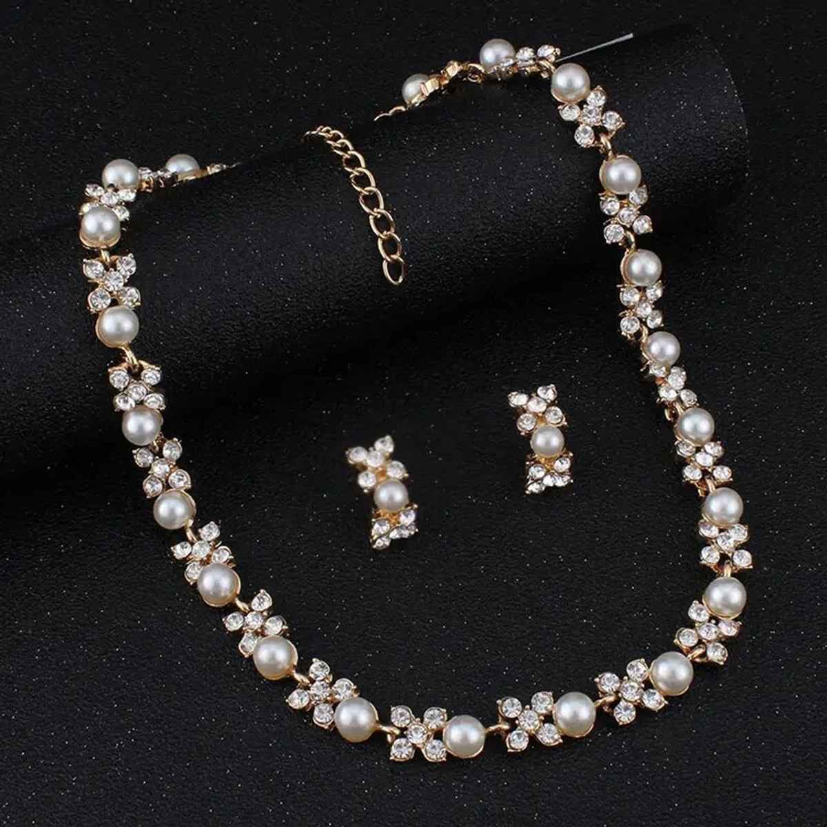 Shining Diva Fashion Latest Stylish Design Pearl Choler Necklace Set for Women and Gilrs | 15219s