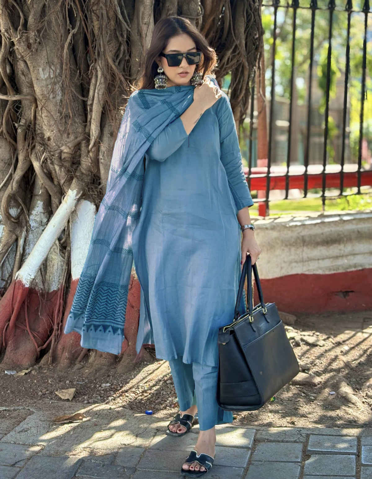 GoSriKi Women's Viscose Rayon Straight Solid Kurta with Pant & Dupatta | RAJA SAAB | Blue - S