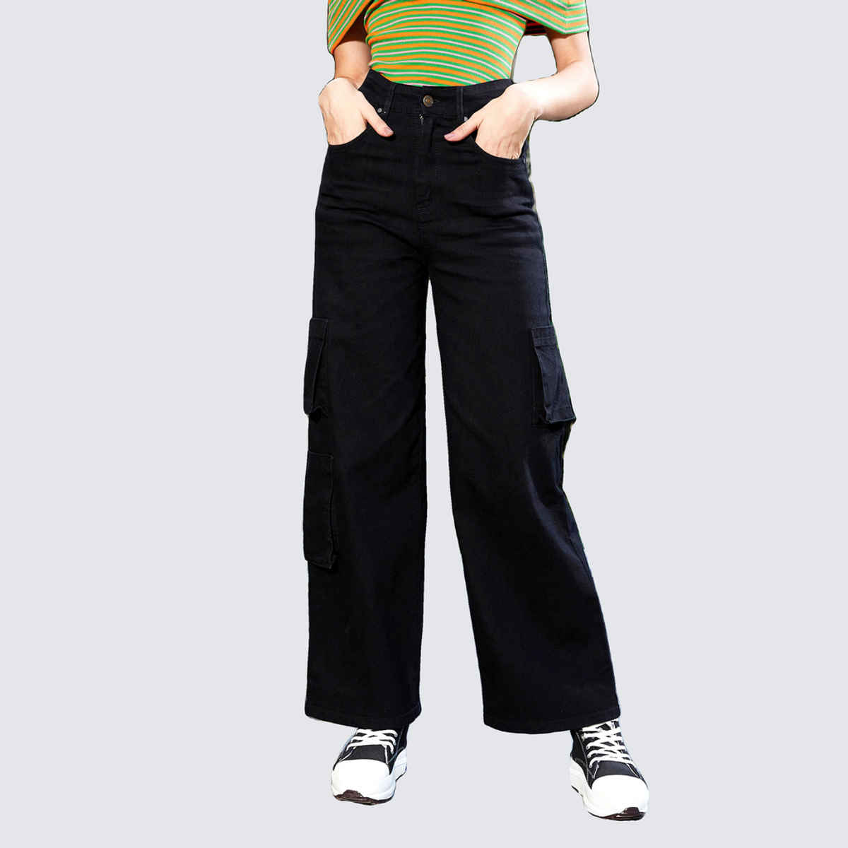 SASSAFRAS Women's Box Pocket Straight Premium Jeans - 34