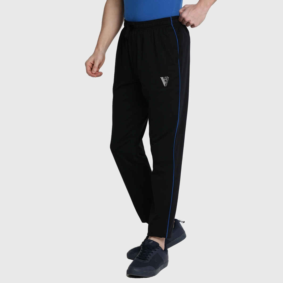 Van Heusen Athleisure Men Black Solid Smart Tech Easy Stain Release Trackpant |S