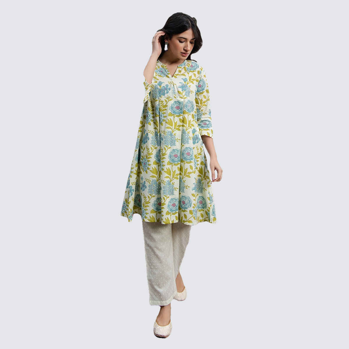 Janasya Women's Off White Pure Cotton Floral Printed Regular Tunic | XL