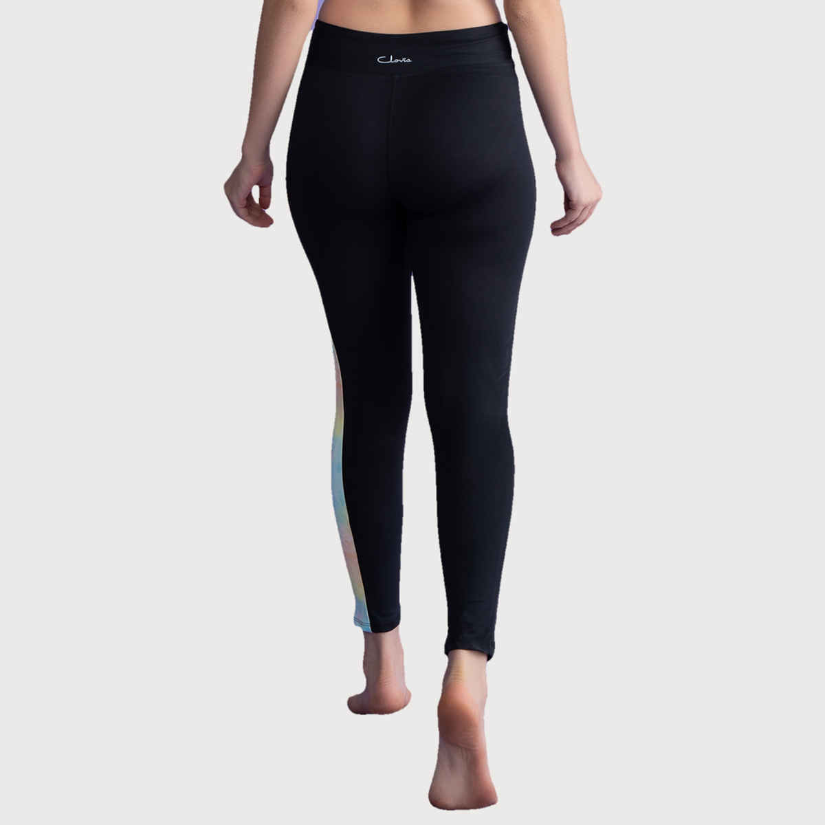 Clovia Snug Fit Active Ankle-Length Tights (Black - M)