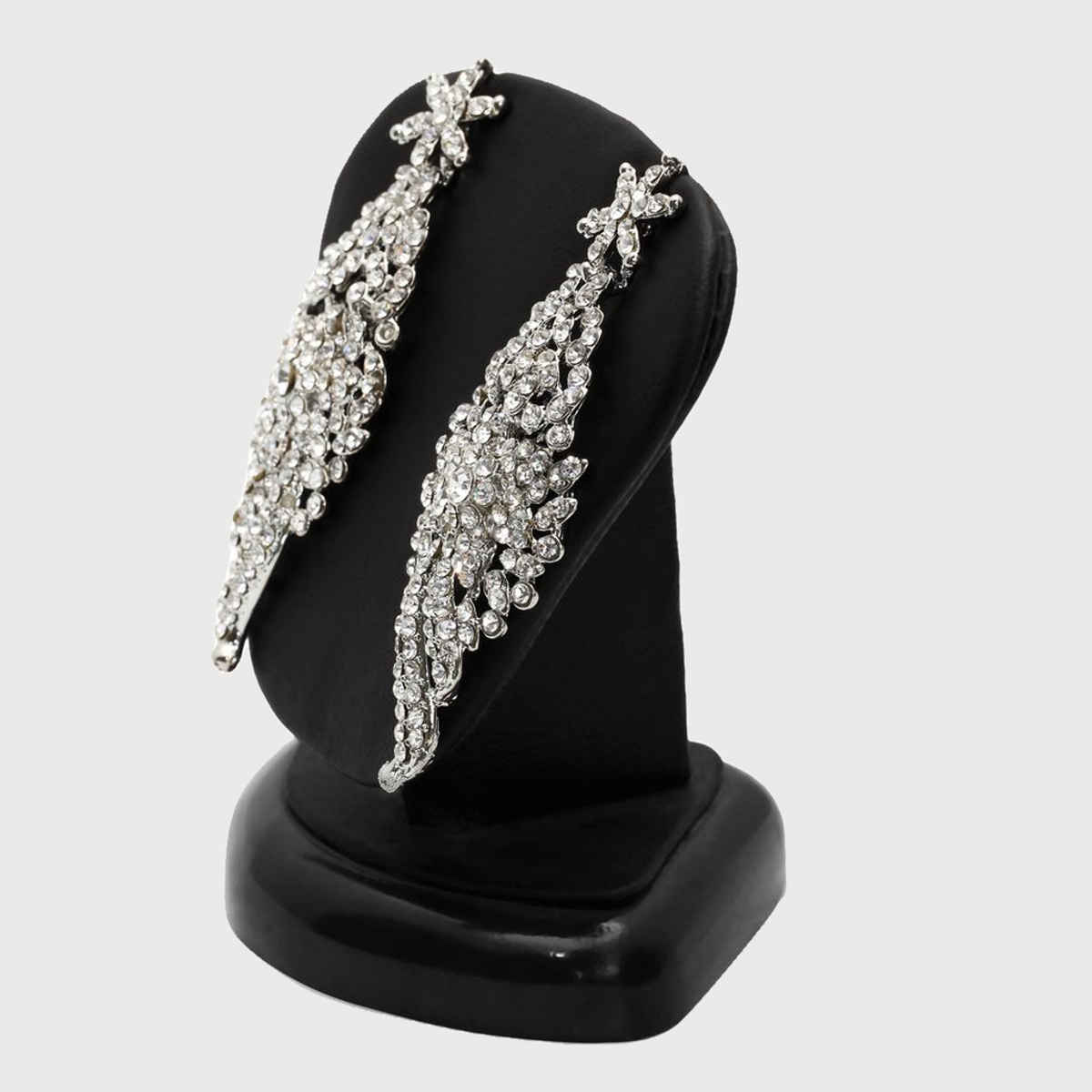 Sukkhi Glimmery Rhodium Plated Austrian Diamond Choker Necklace Set For Women