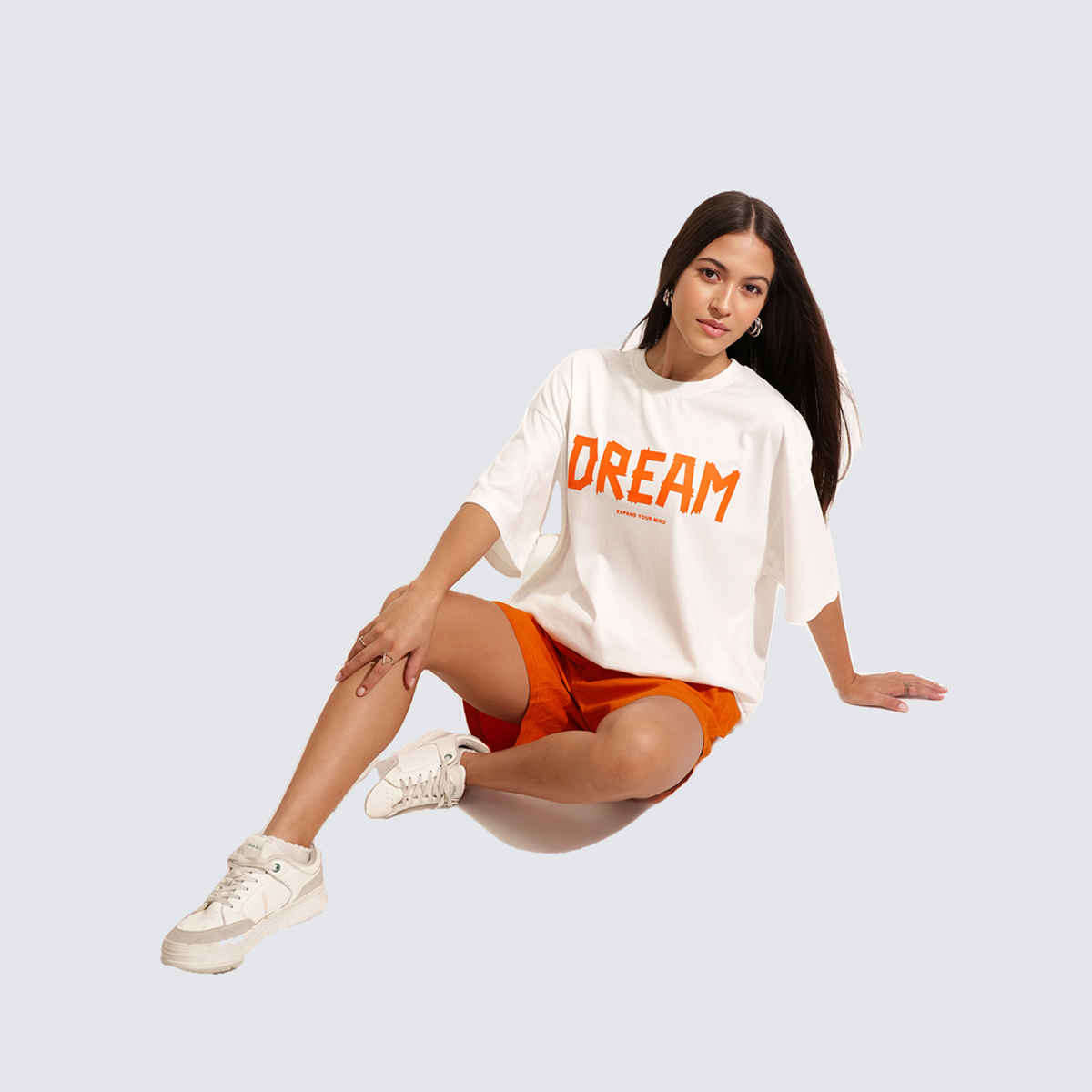 Tokyo Talkies Women's Solid Oversized Fit Chest Print T-shirt | White - L