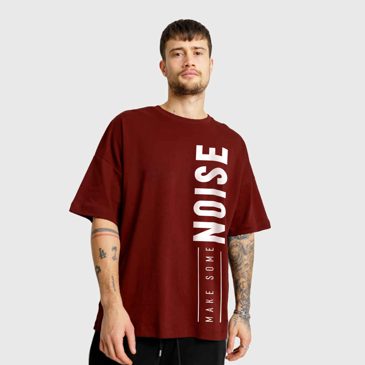 De Tees Men's Oversize T-shirt | M-OST-MAROON-MAKE-SOME-NOISE | Maroon - L