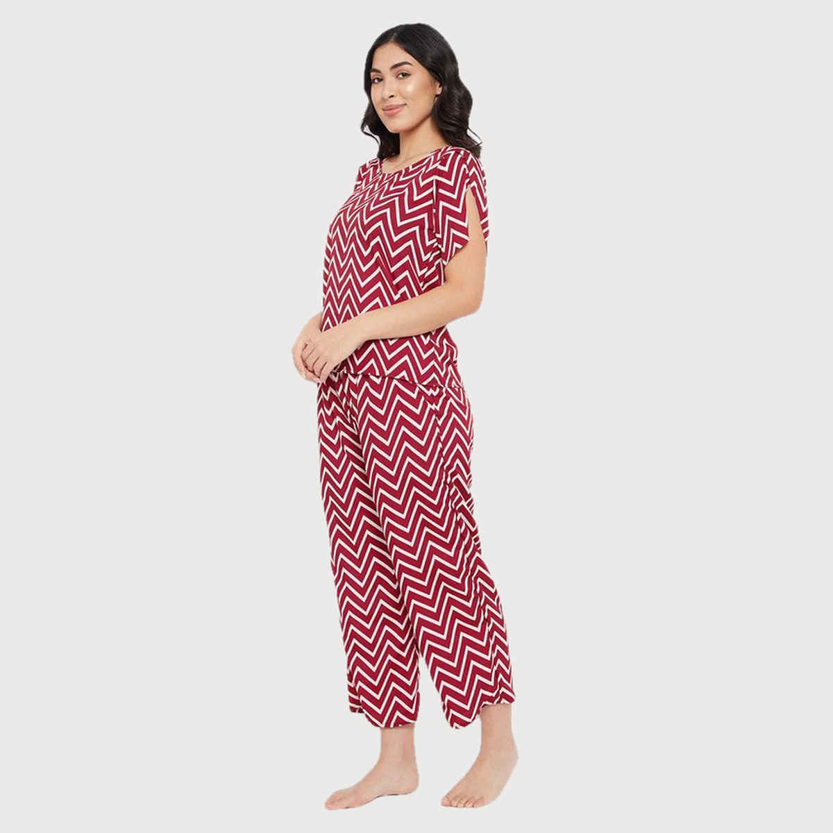 Clovia Women's Chevron Print Rayon Top & Pyjama Set | LS0534D04 | Red - S