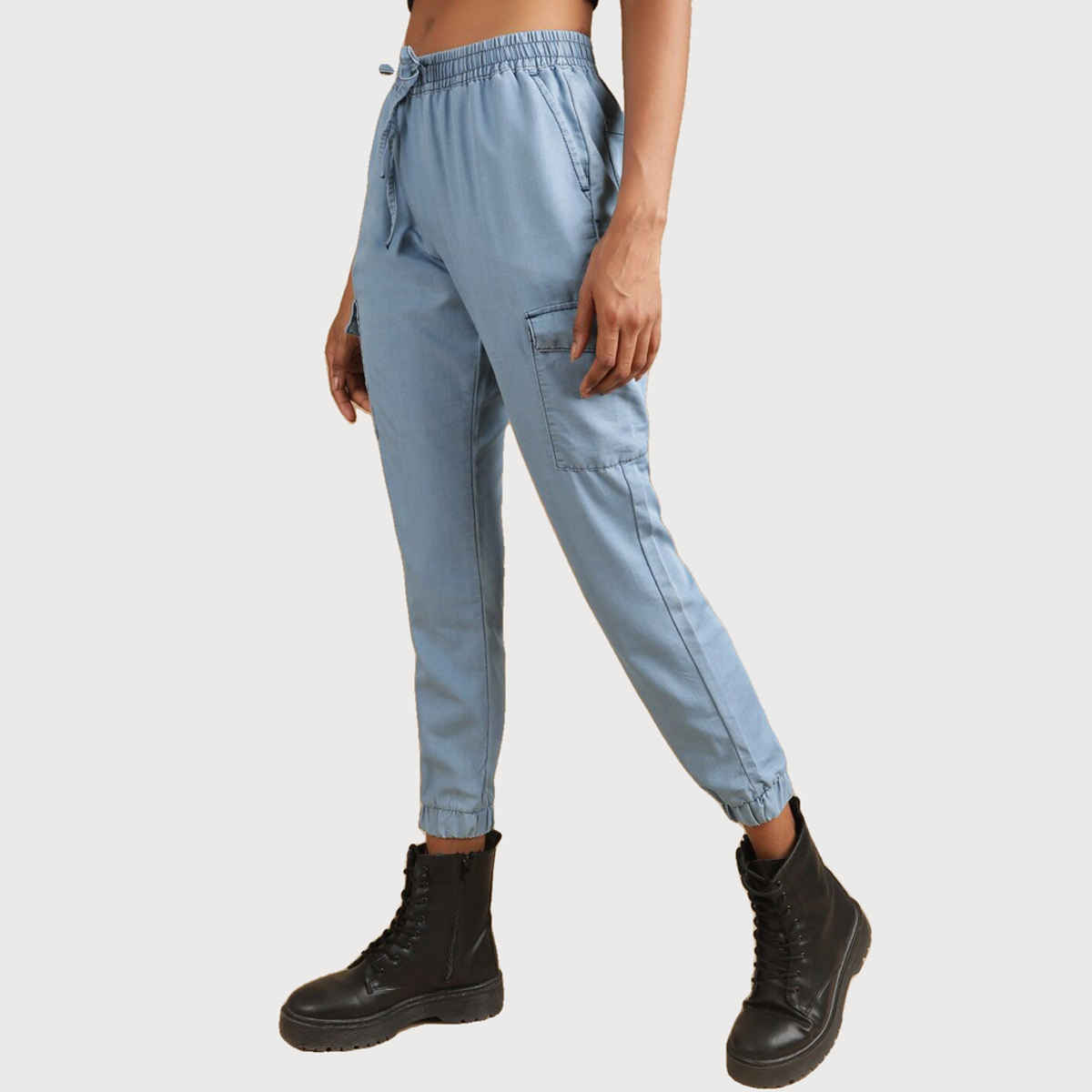 Freehand Women's Denim Cargo Jogger | Blue - 28