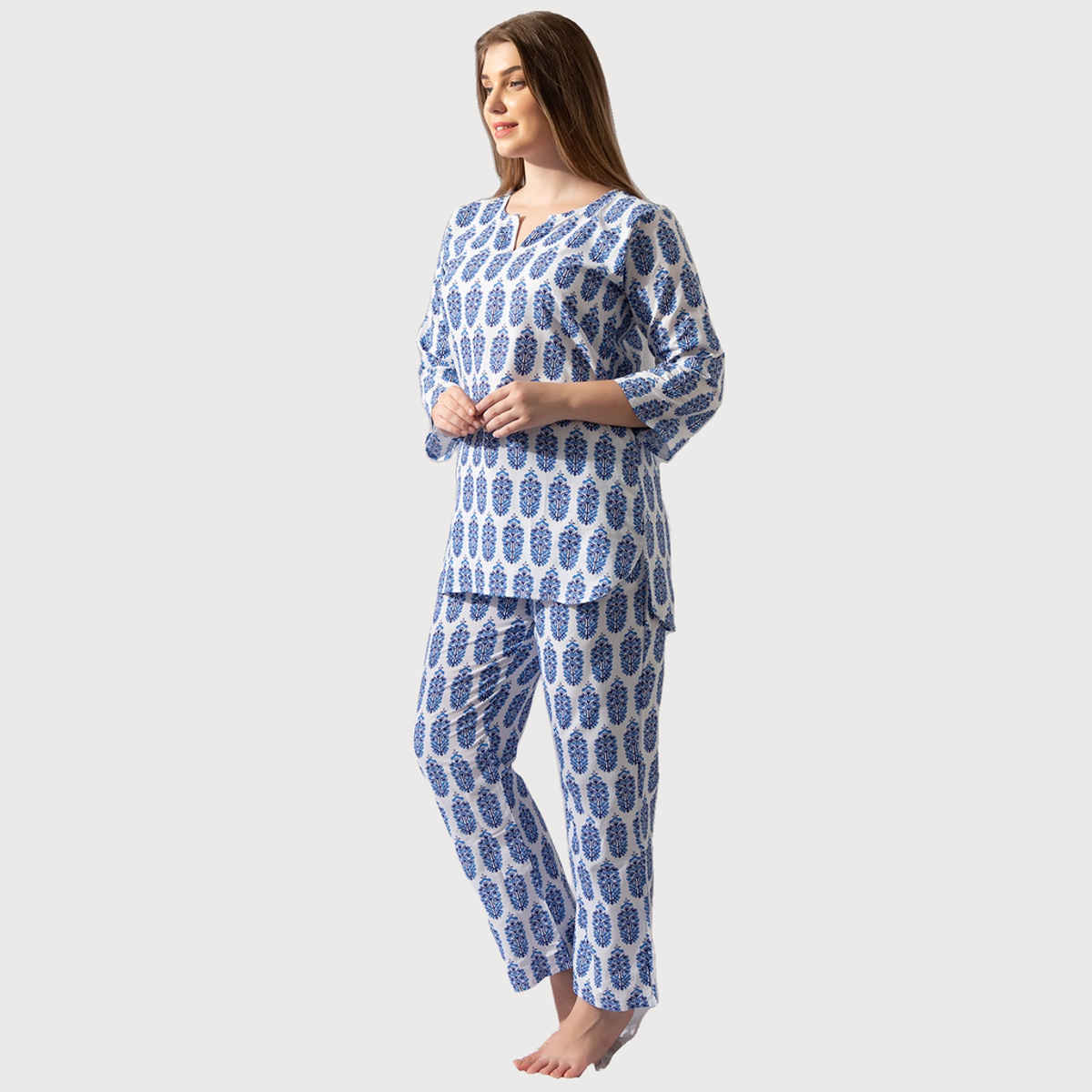 Clovia Pretty Florals Top & Pyjama - 100% Cotton(White - Xl)