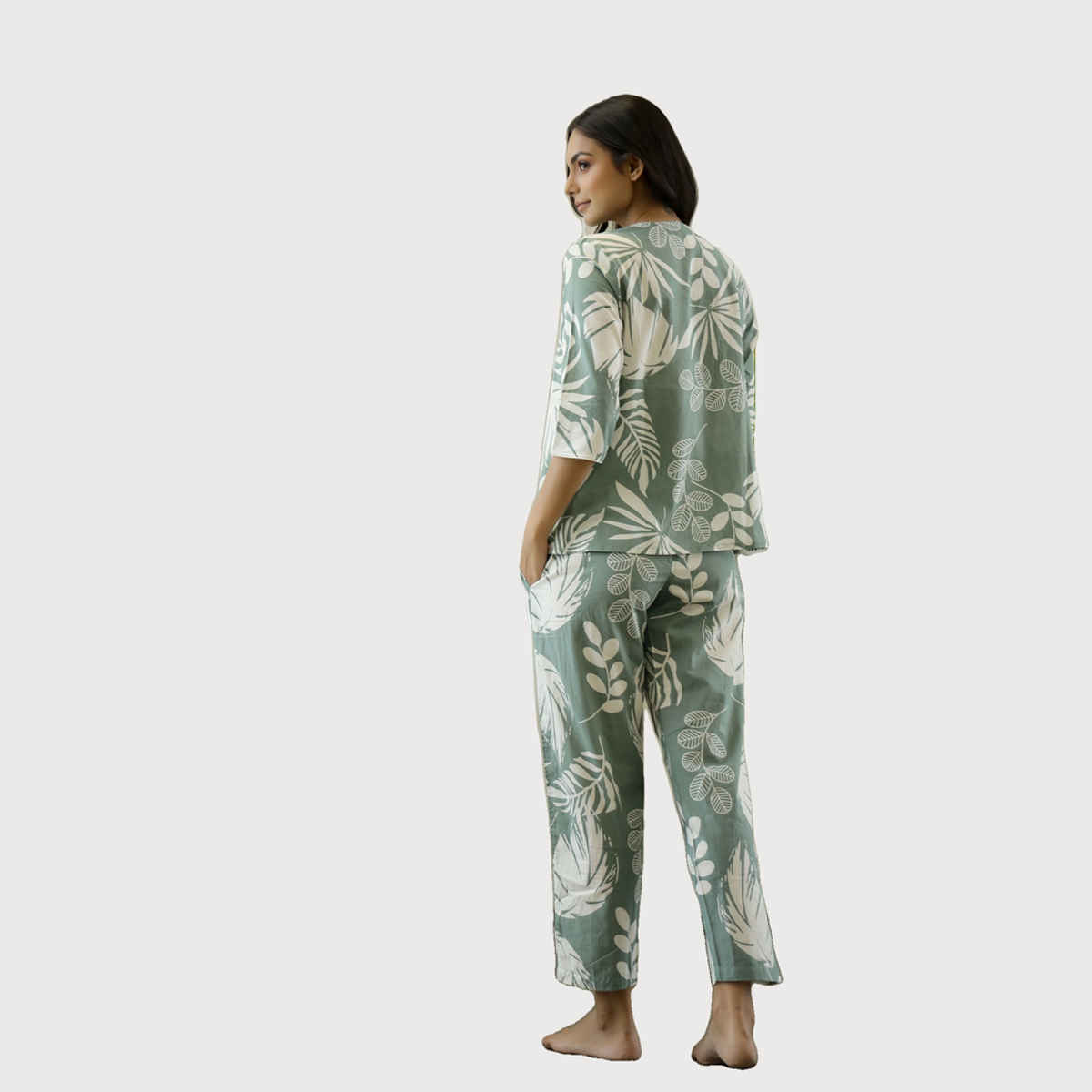 Sanskrutihomes Women's Green & White Printed Night Suit | Green - S