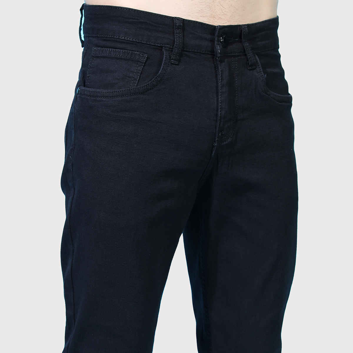 Highlander Men's Tapered Fit Mid-Rise Clean Look Stretchable Jeans | Black - 36