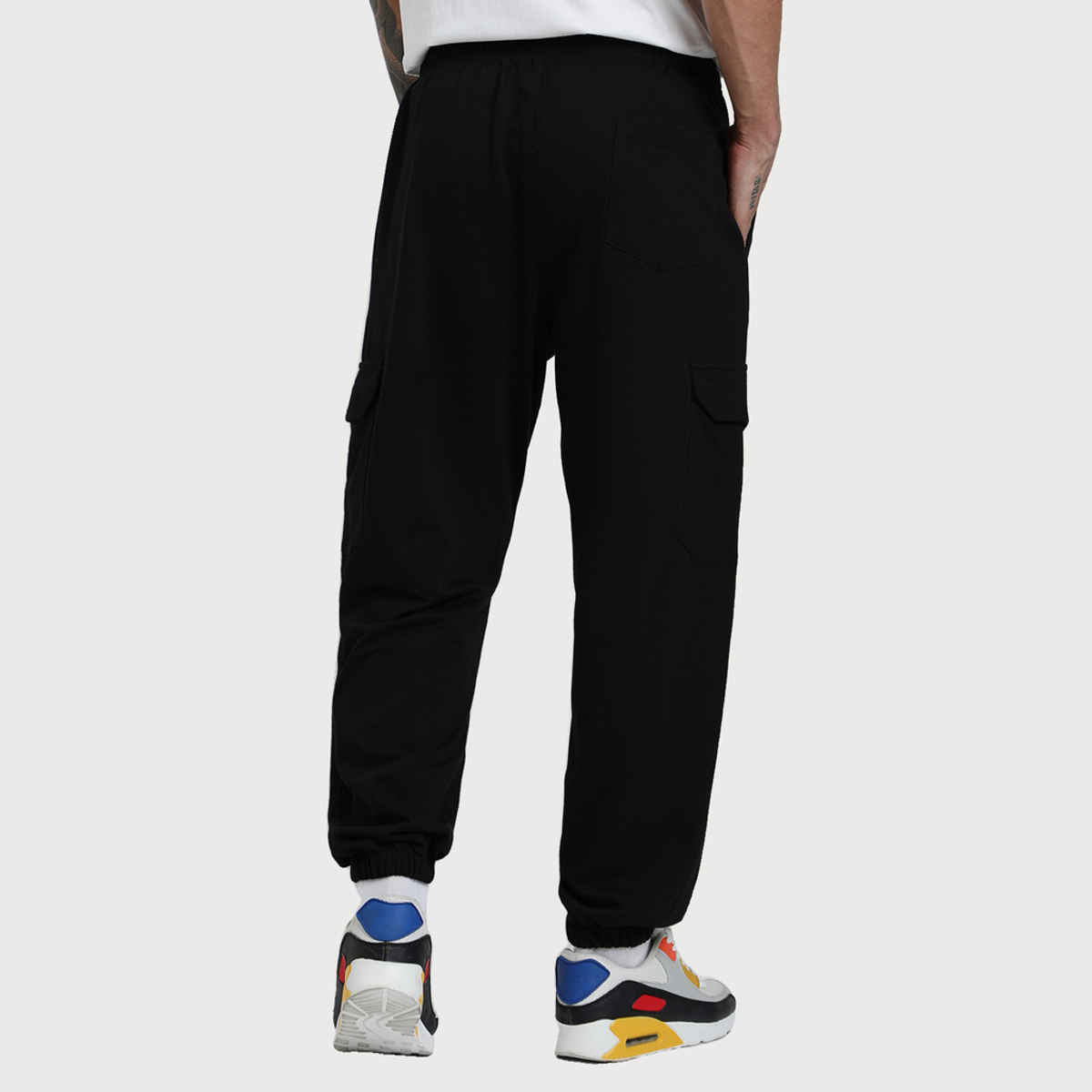 VEIRDO Men's Solid Regular Cargo with Side Pocket | VDMBW0300002 | Black - S