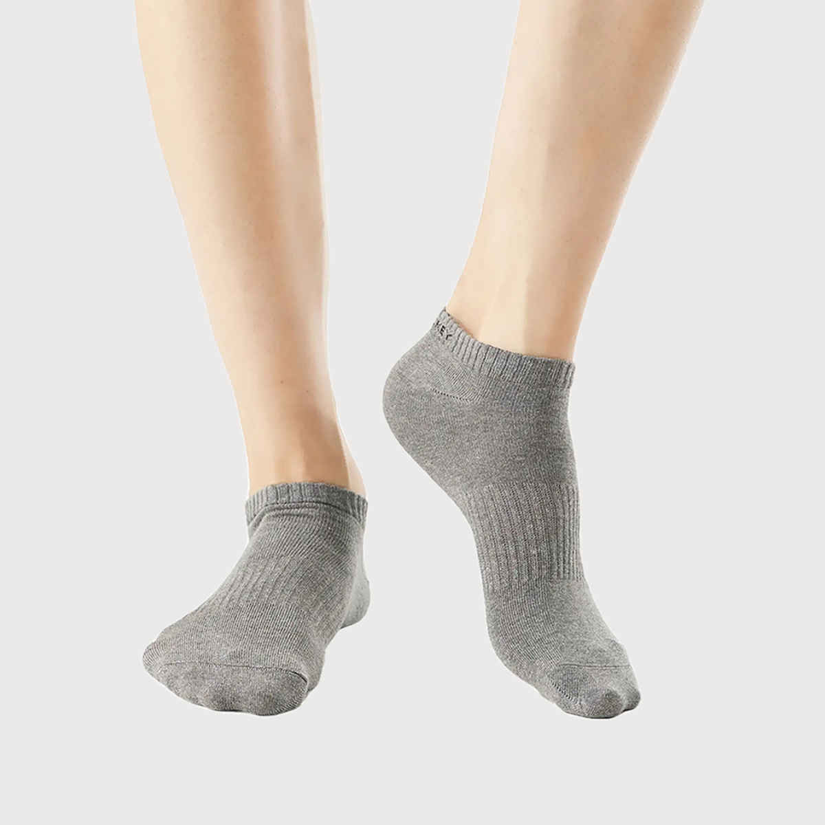 Jockey Men's Solid Cotton Low Show Socks | Assorted - Free Size