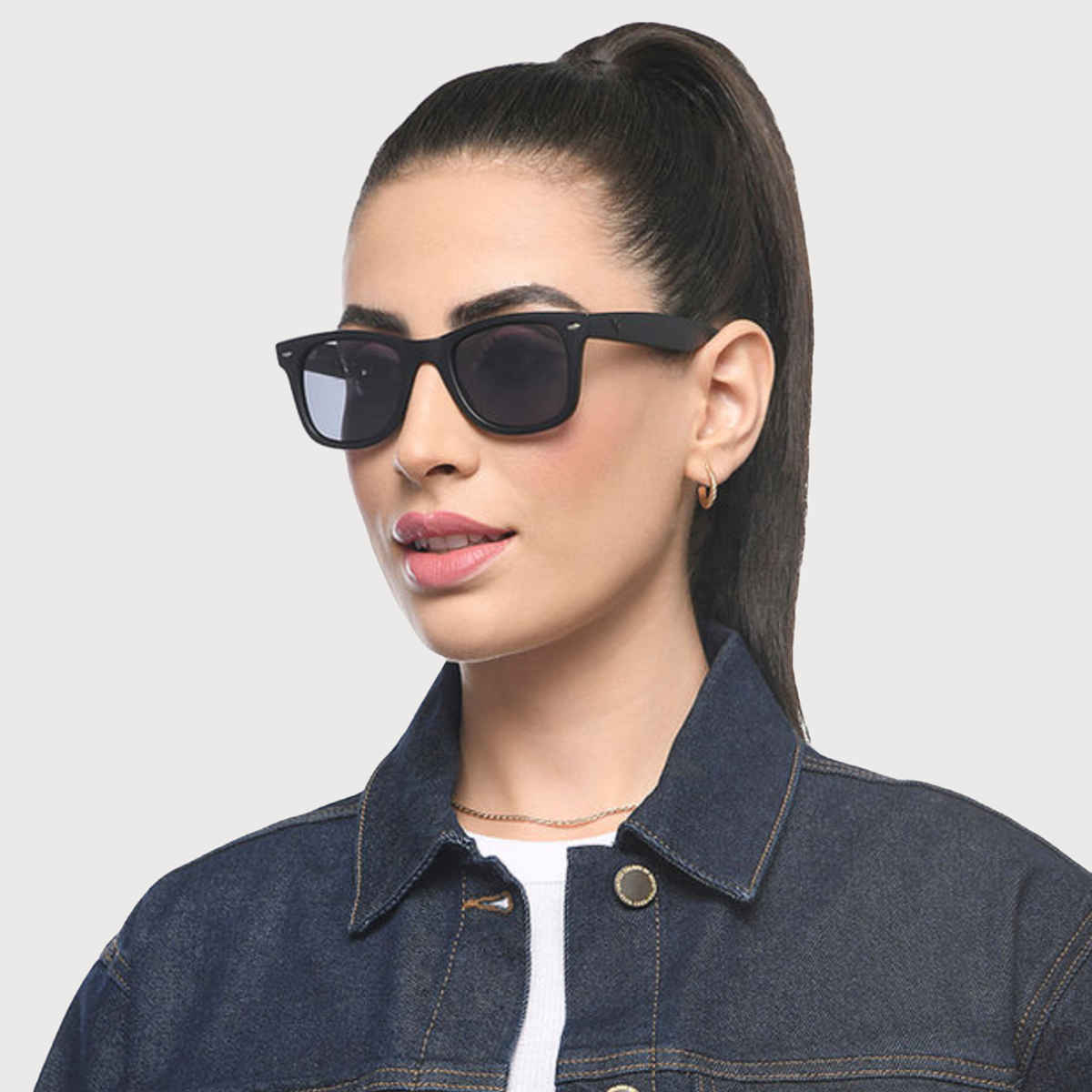 Vincent Chase By Lenskart Unisex Polycarbonate Wayfarer Sunglasses | Black - L