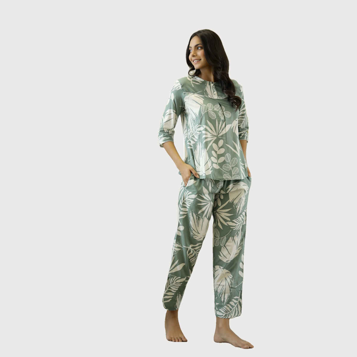 Sanskrutihomes Women's Green & White Printed Night Suit | Green - XL