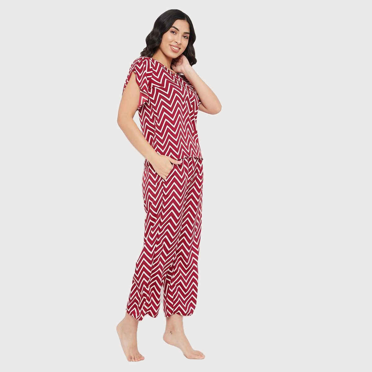 Clovia Women's Chevron Print Rayon Top & Pyjama Set | LS0534D04 | Red - L