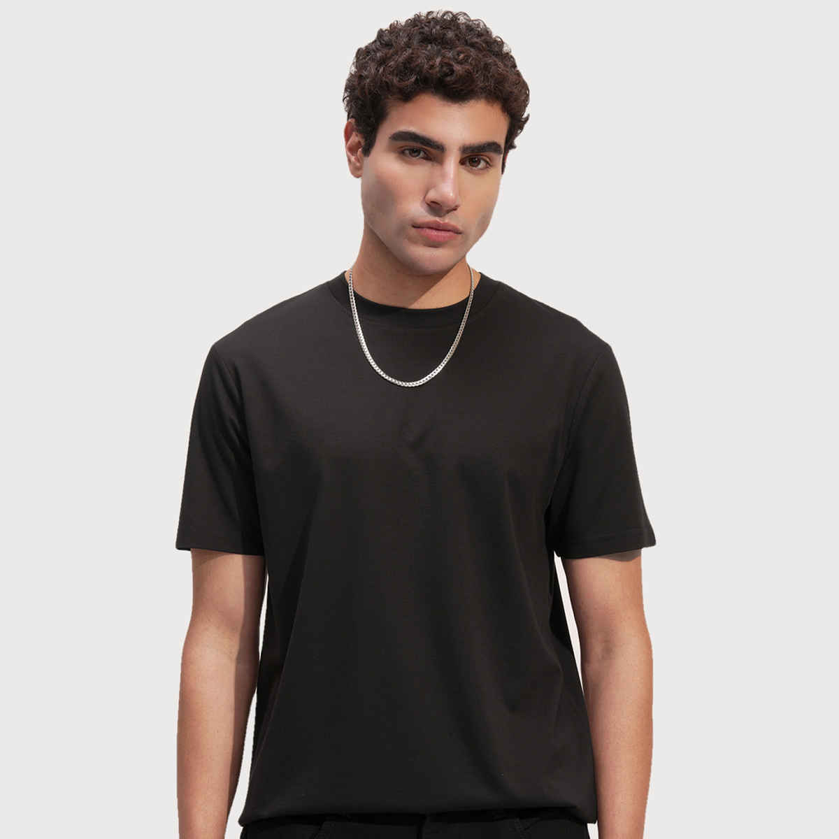 HIGHLANDER Men's Solid Drop-Shoulder Sleeves T-shirt | Black - S