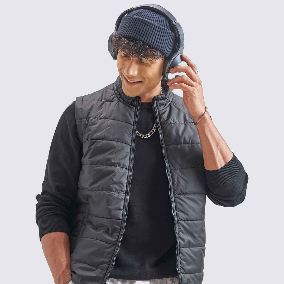 Highlander Men's High Neck Puffer Jacket | Black - M