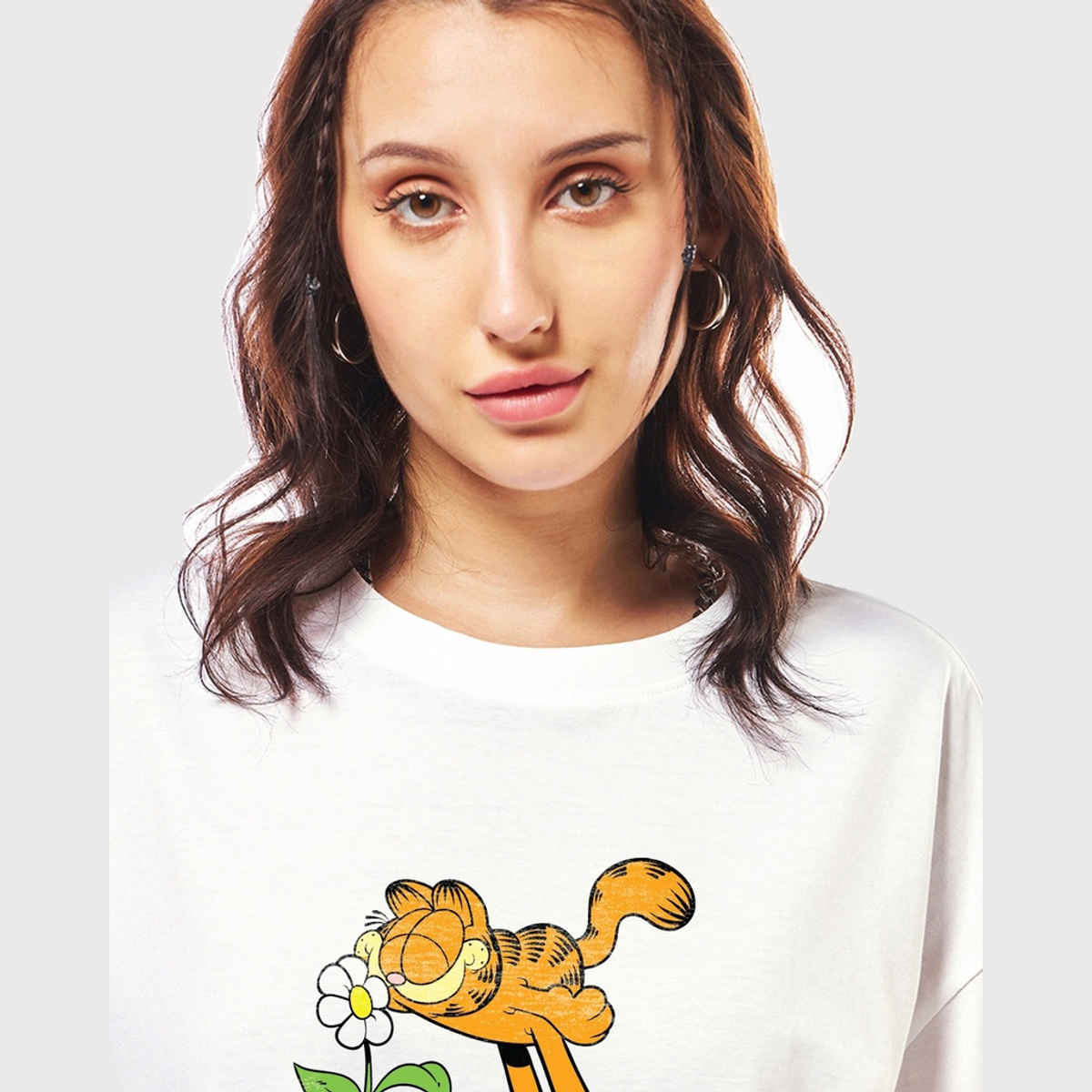 Bewakoof Women's Official Garfield Garfields Flowers Graphic Printed Oversized T-shirt | White - M