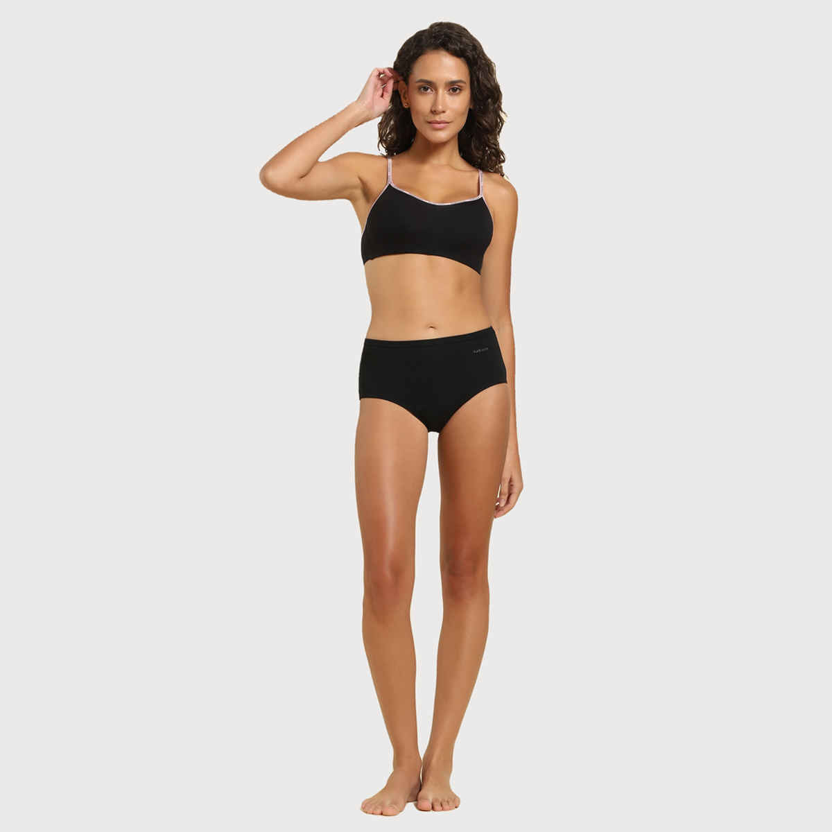 Van Heusen Women Pure Black Solid Seamless Cups Non Padded Cami Bra |32B