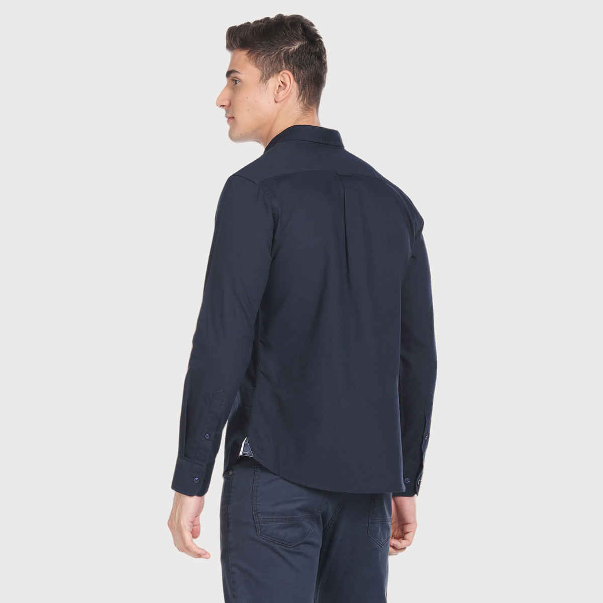 USPA Solid Slim Fit Shirt For Man - Navy - S