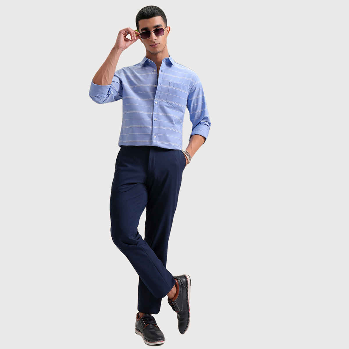 Highlander Men's Classic Slim Fit Horizontal Striped Spread Collar Cotton Shirt | Blue & White - M