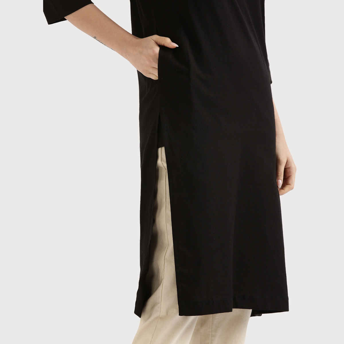 Saadaa Women's Long Airy Linen Kurta | Black - L